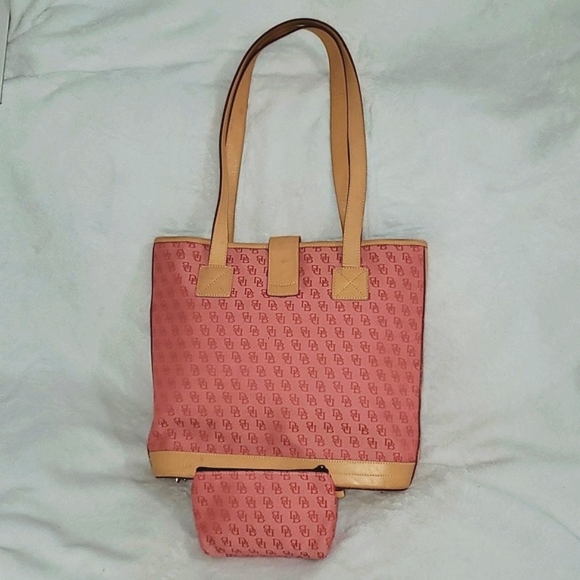 Dooney & Bourke Medium Shopper Tote &  Zippered Pouch Set - Picture 16 of 16